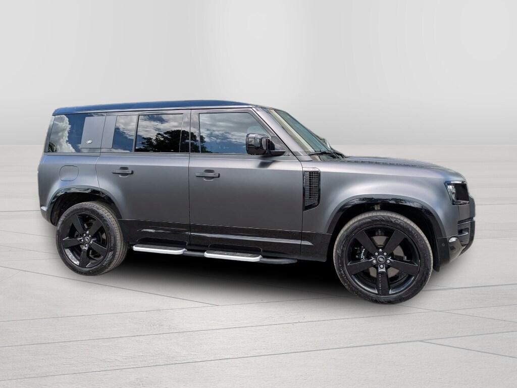 LAND ROVER Defender (2019) Defender 110 5.0 V8 ...