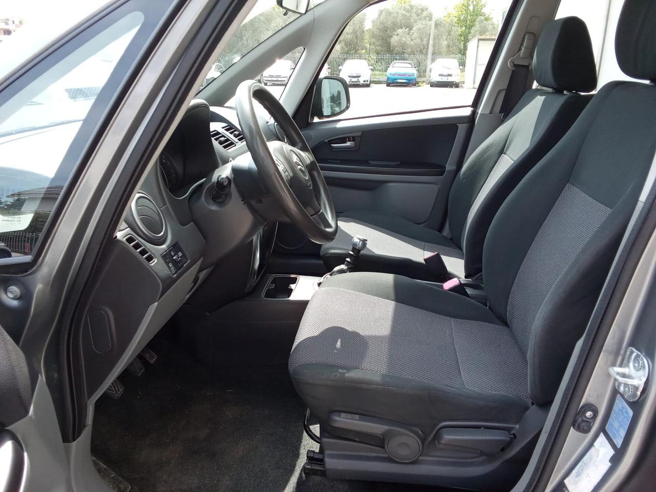 SUZUKI SX4 1,6 TDI 90 CV CONFORT 5P