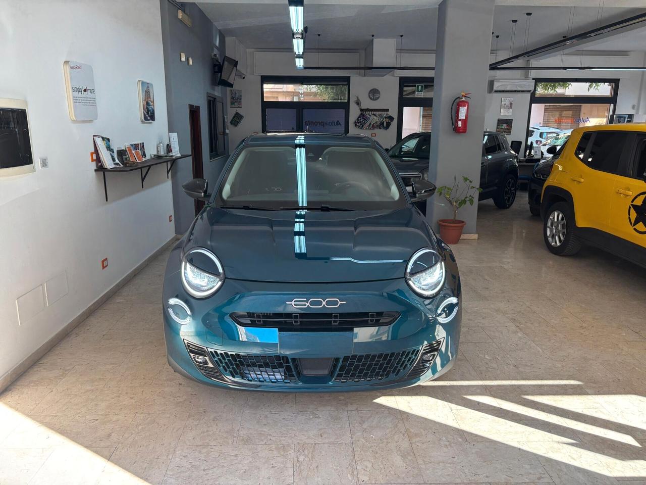 Fiat 600 Hybrid 110 CV DCT MHEV Business Km0 Italiana