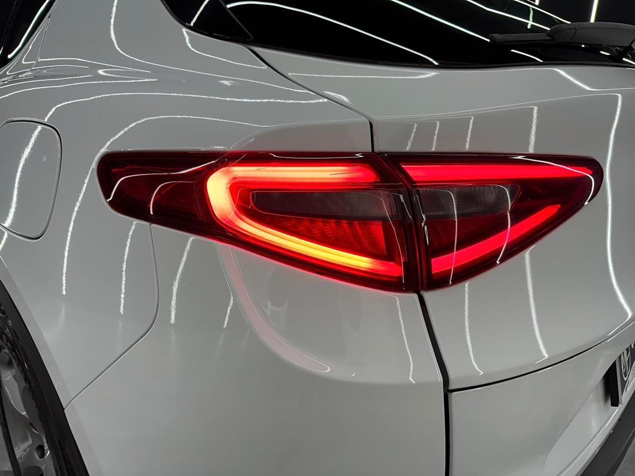 Alfa Romeo Stelvio 2.2 Turbodiesel 180 CV AT8 RWD Super