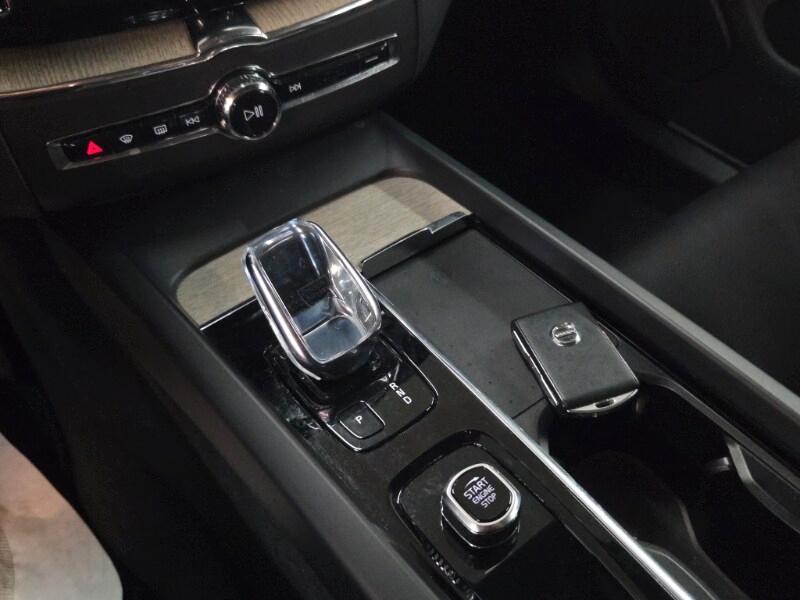 VOLVO XC60 (2017-->) XC60 B4 (d) automatico Plu...
