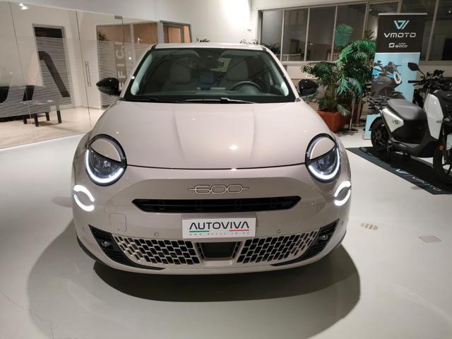 FIAT 600 Hybrid DCT MHEV La Prima 100CV