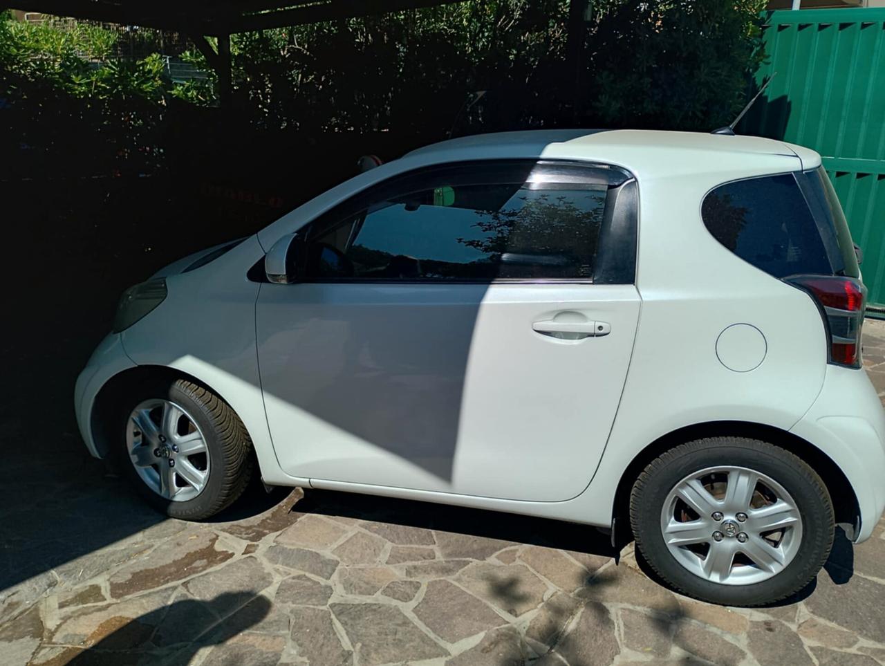 Toyota iQ 1.0 Active
