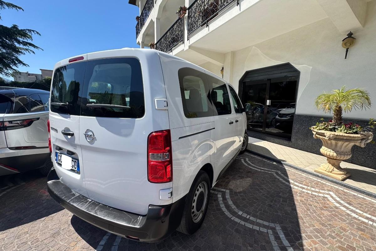 OPEL Vivaro 9 posti 2.0 td pulmino