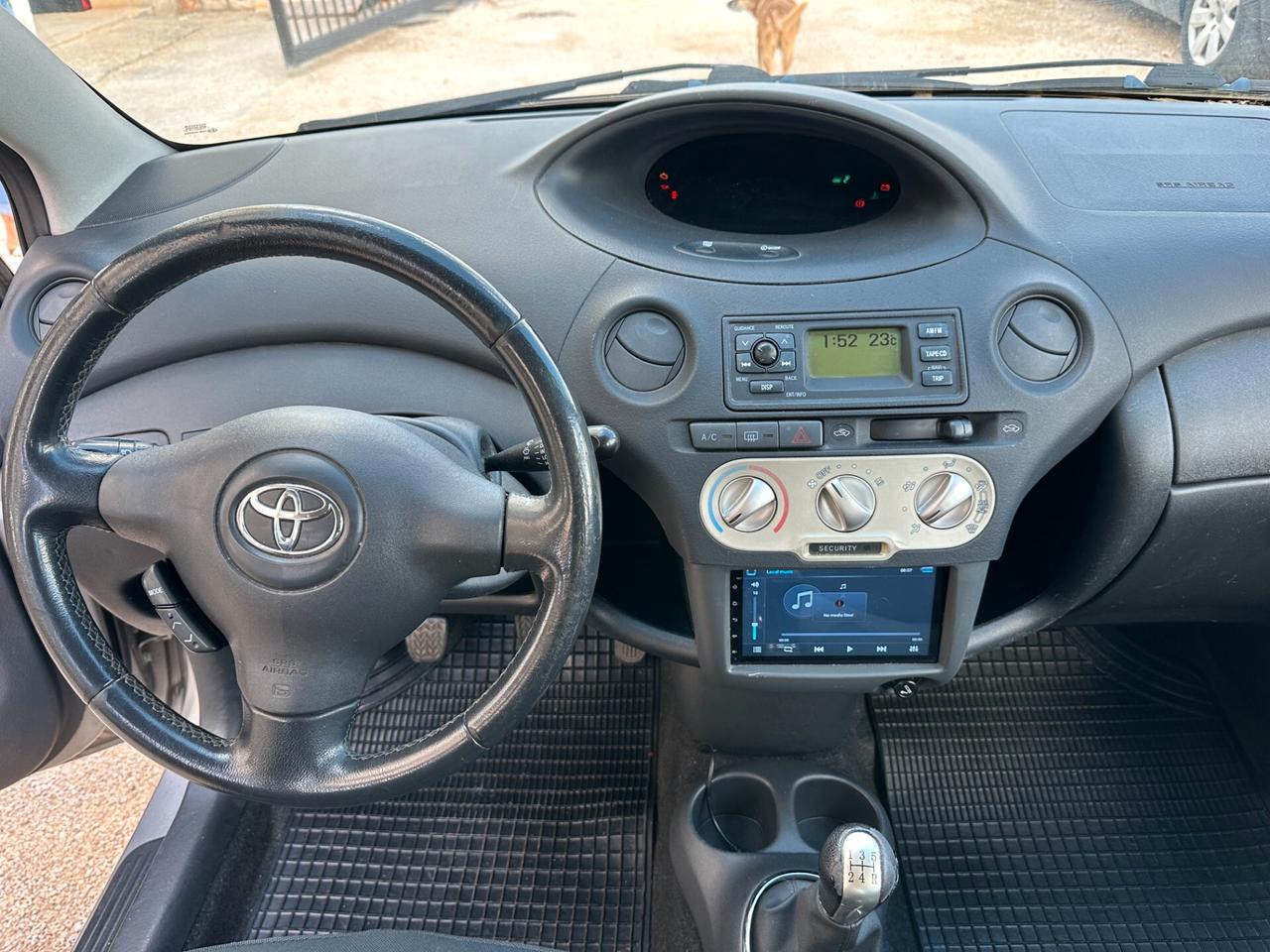 Toyota Yaris 1.3 Benz 5PT 2005 Uniprop