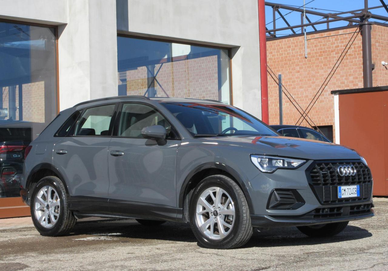 Audi Q3 35 2.0 tdi Business Advanced quattro s-tronic