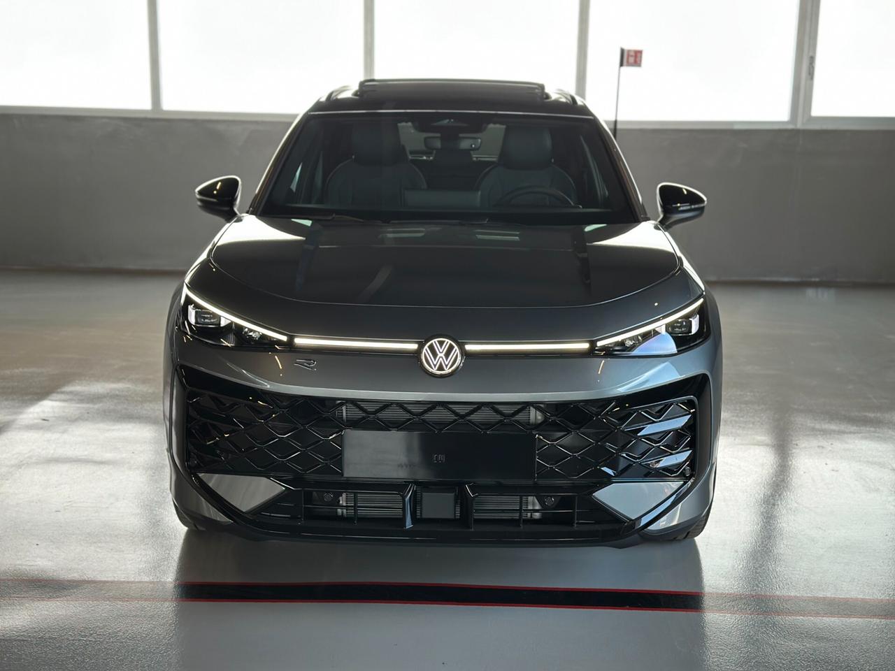 Volkswagen T-Roc 1.5 eTSI ACT 150 CV DSG R-Line