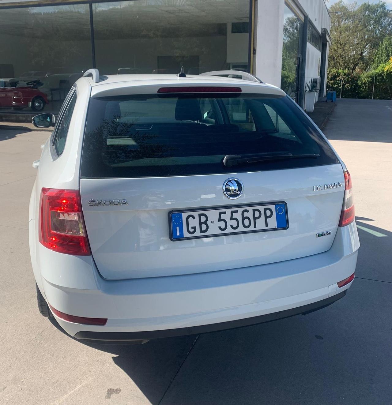 Skoda Octavia METANO DSG Wagon Executive G-Tec