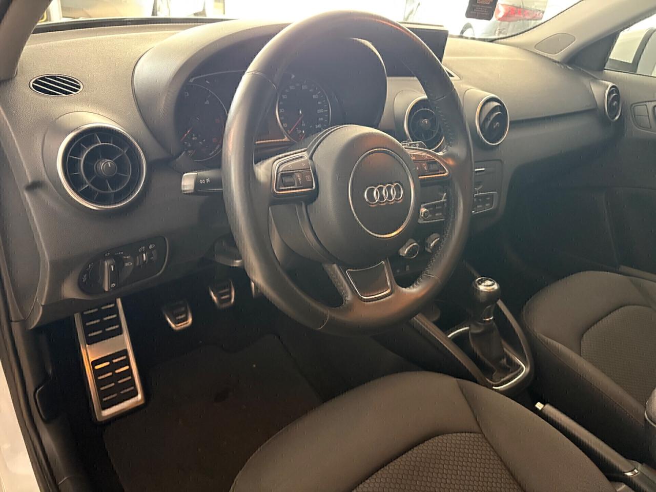Audi A1 SPORTBACK 1.4 TDI Metal plus