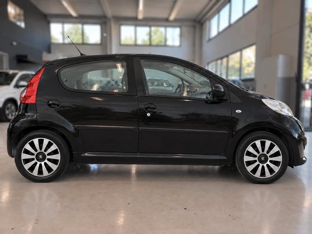 Peugeot 107 1.0 68CV 5p. Plaisir