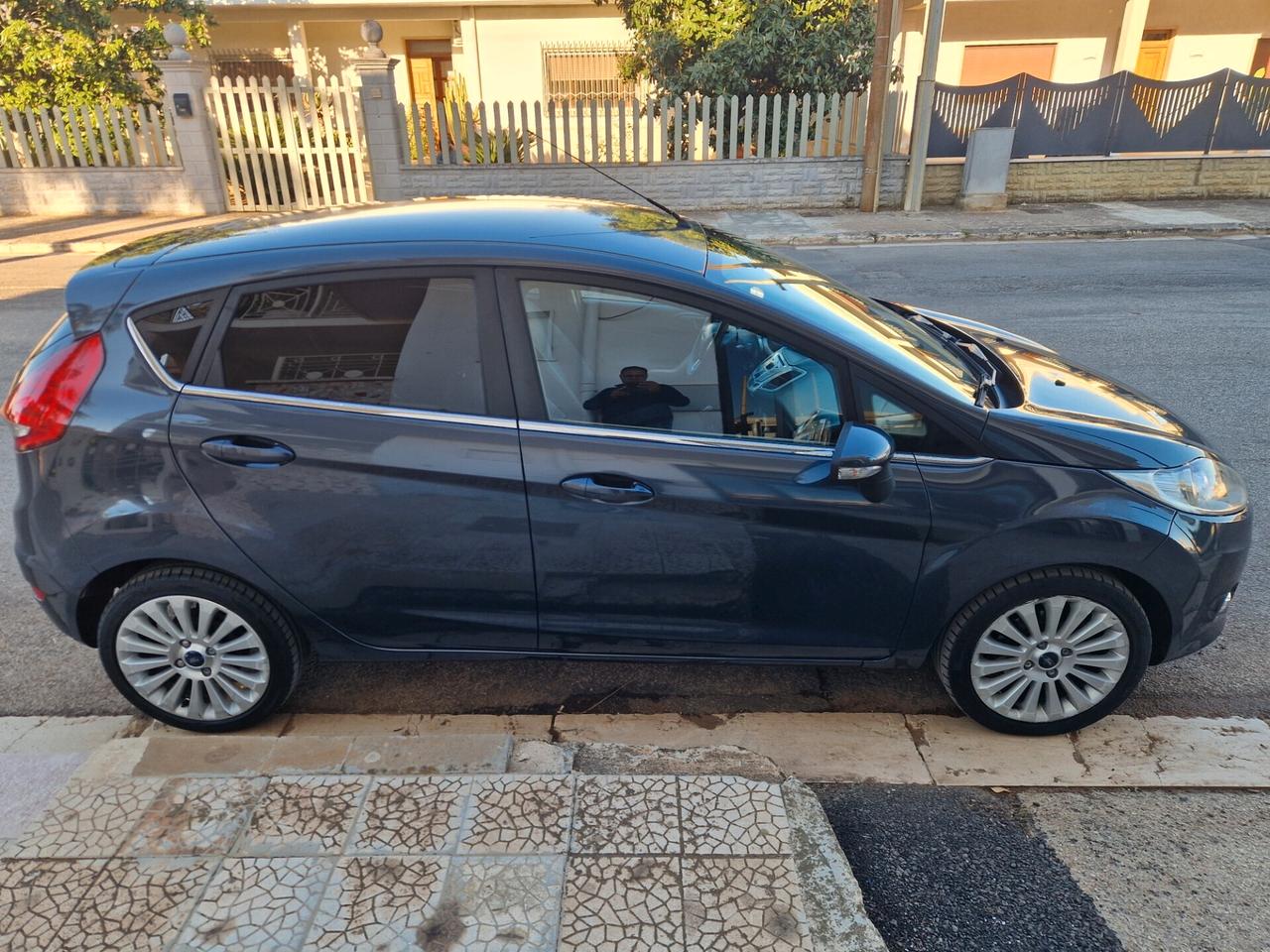 Ford Fiesta 1.4 TDCi 5p. Titanium