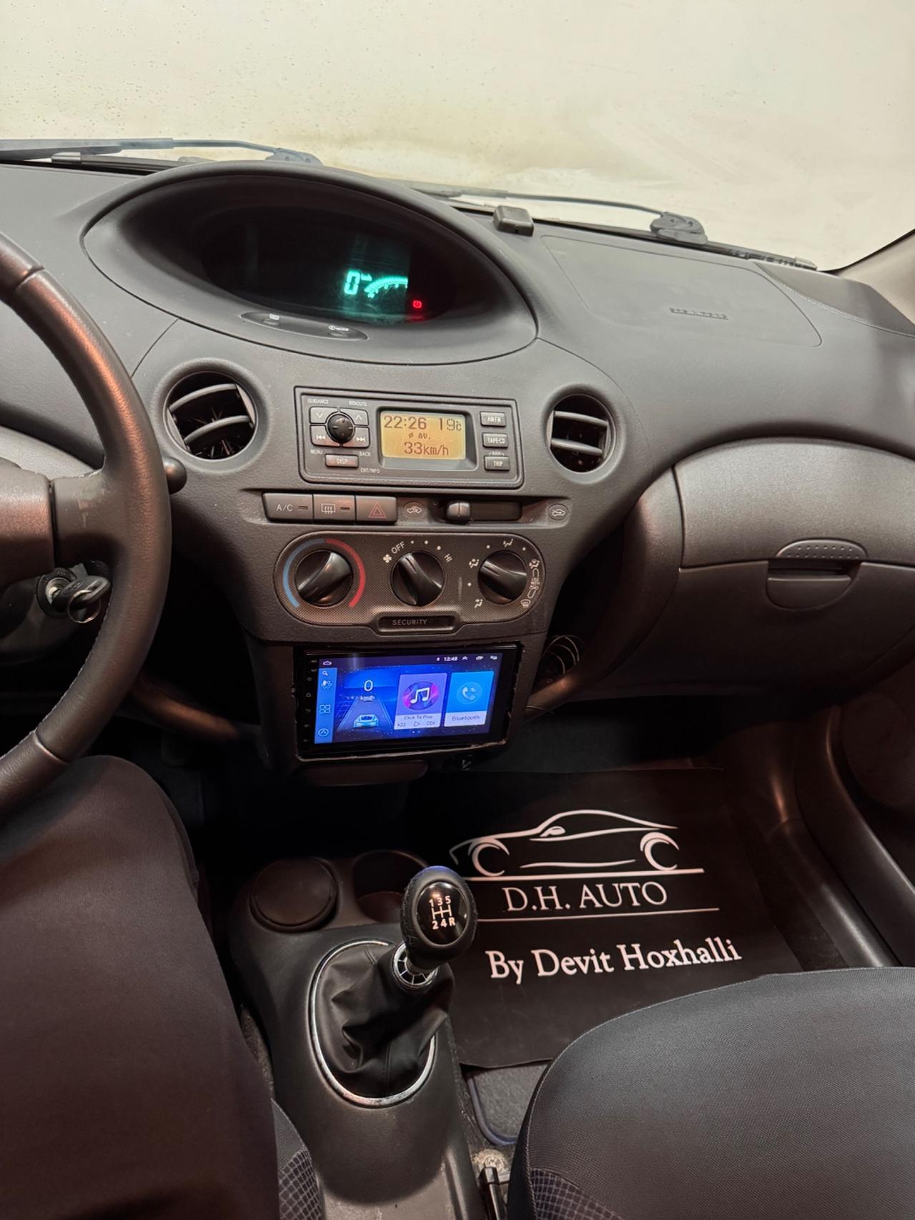 Toyota Yaris 1.0 5 porte Sol