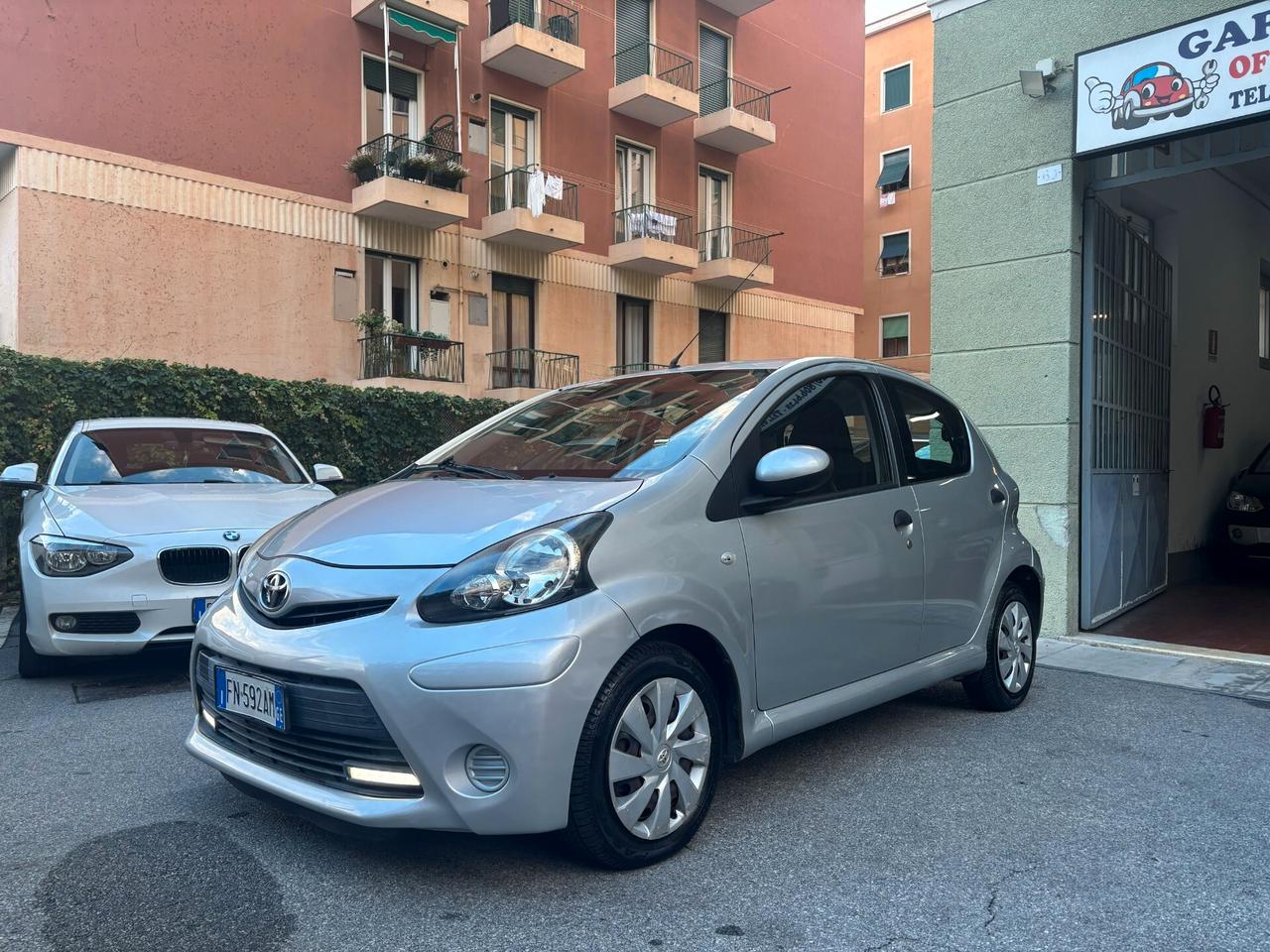 Toyota Aygo 1.0 12V VVT-i 5 porte Active Connect