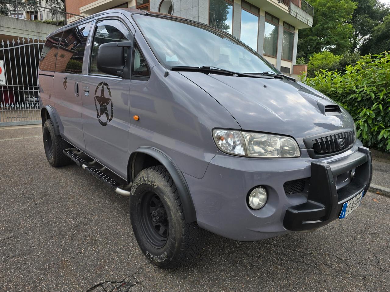 Hyundai H-1 Starex 4X4 2.5 TDi (100cv) 7 POSTI