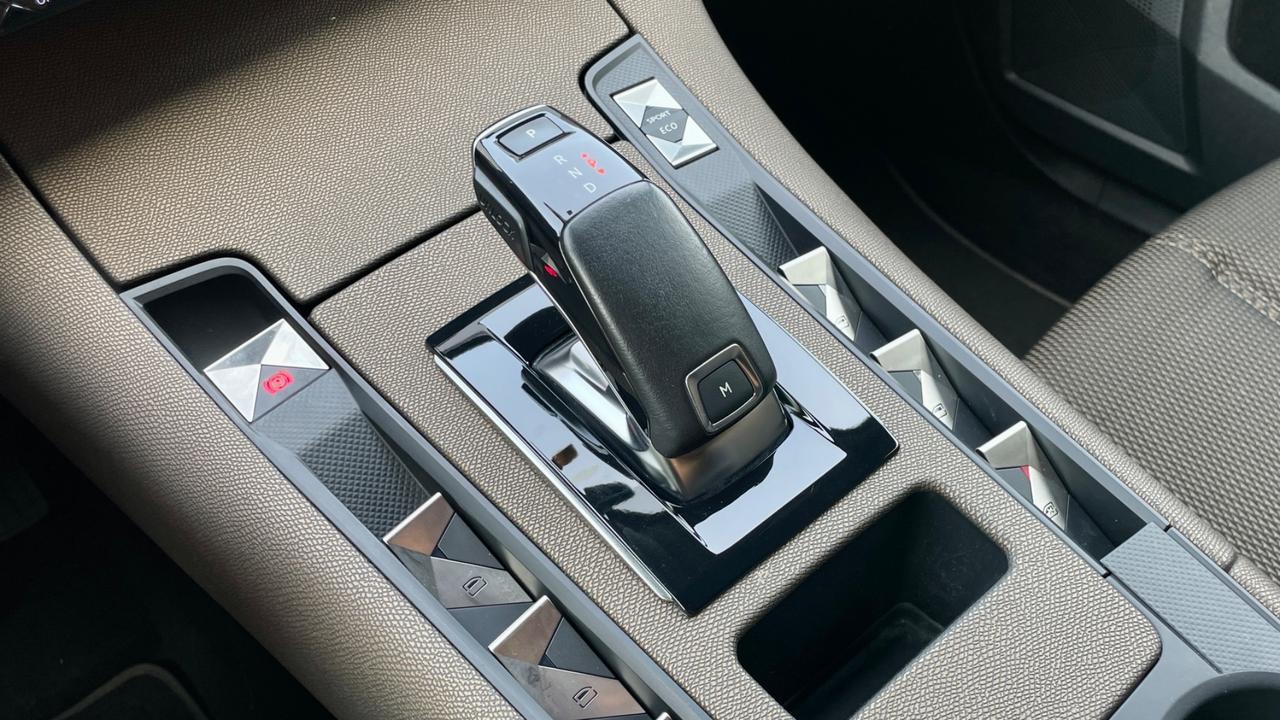 DS7 CROSSBACK GRAND CHIC 1.5 BLUEHDI 131CV - FULL LED, VIRTUAL COCKPIT, NEOPATENTATI