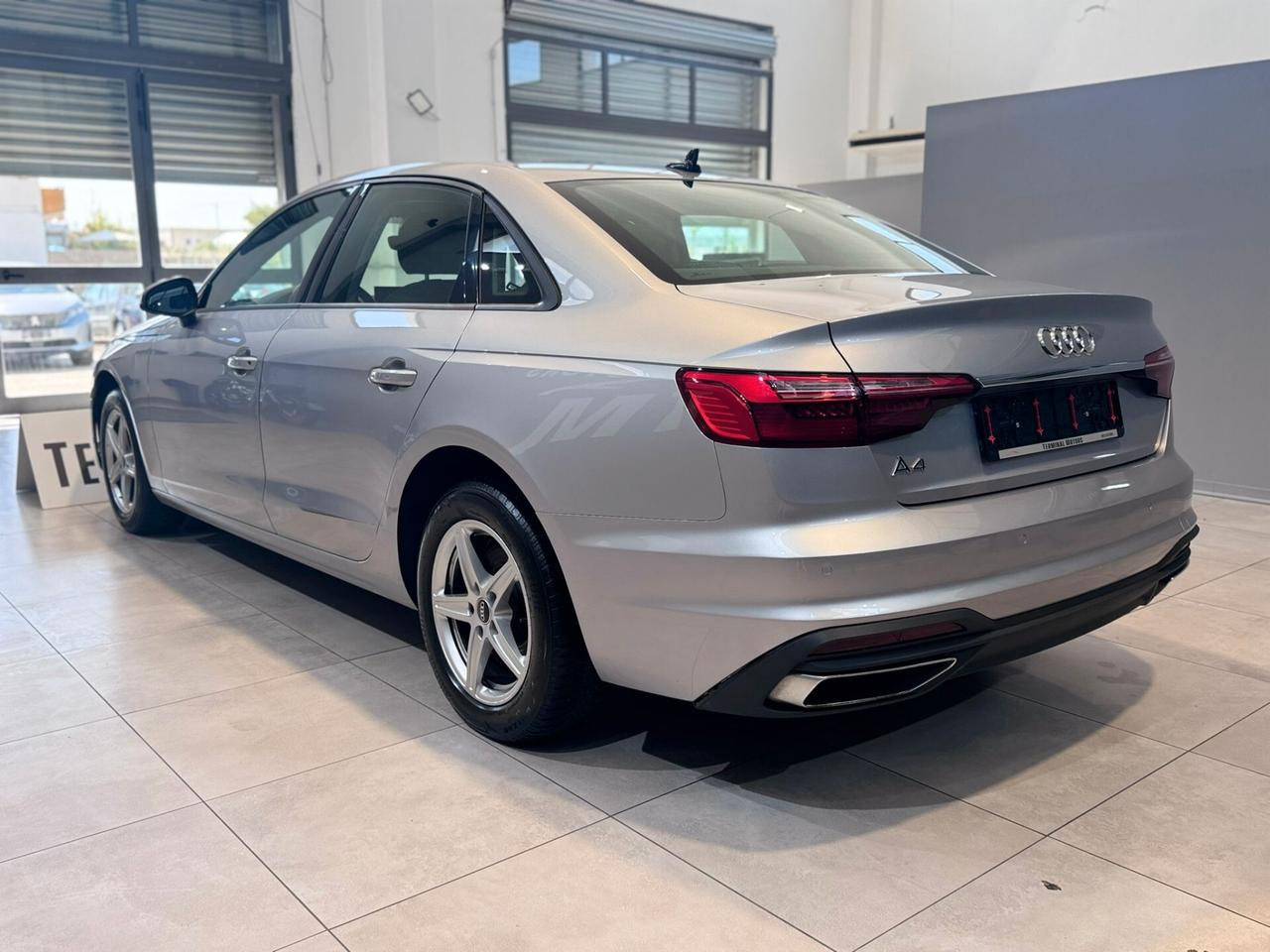Audi A4 35 TDI/163 CV S tronic Business