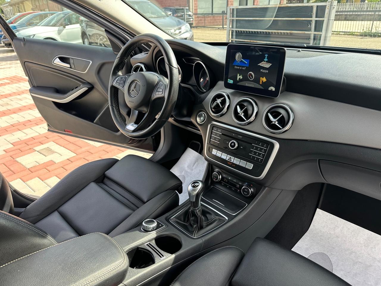 Mercedes-benz GLA 200d Sport NAVI*PELLE*R.CAMERA