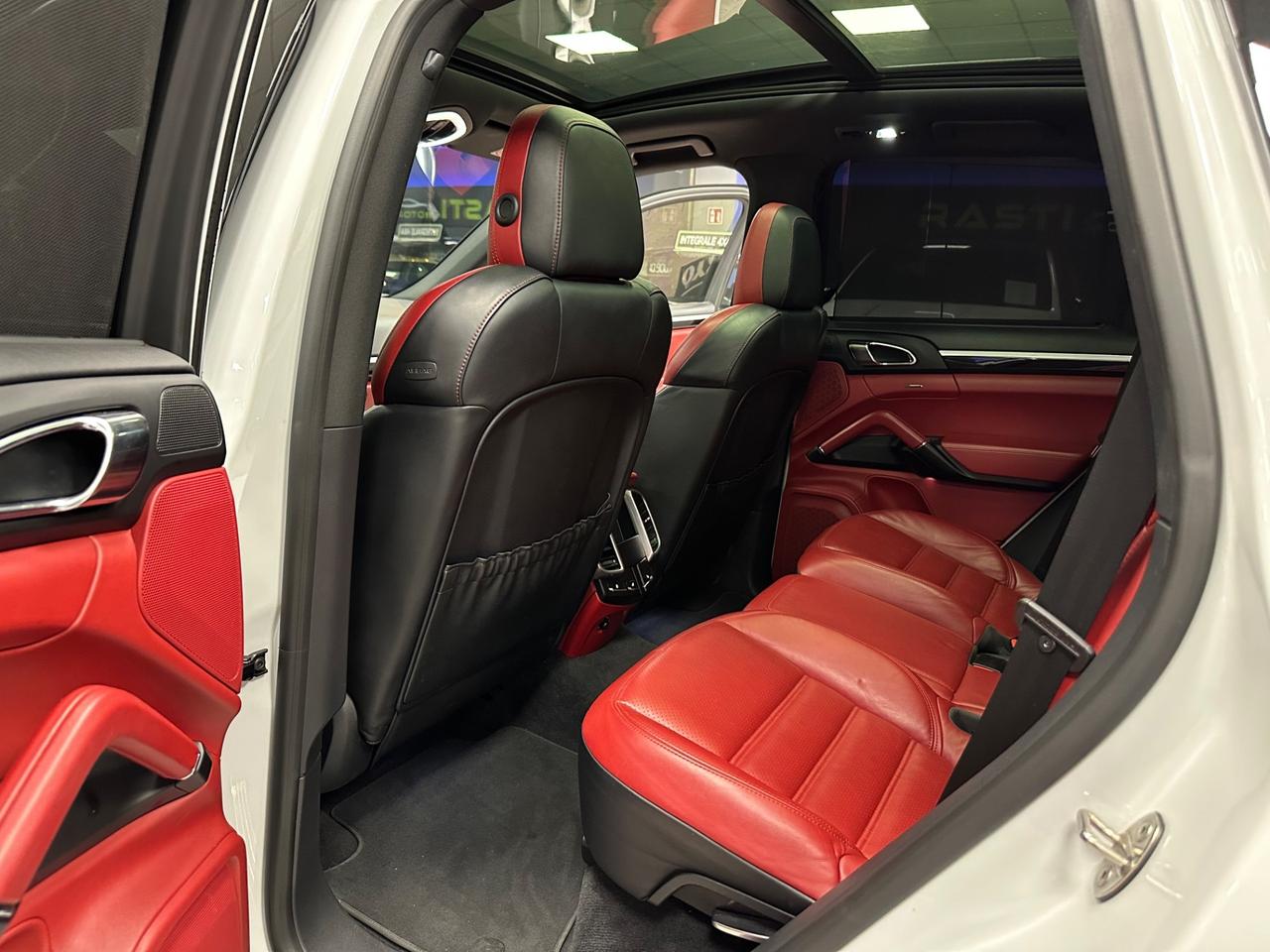 Porsche Cayenne 3.0 Diesel 12/2016 euro 6 239 cv