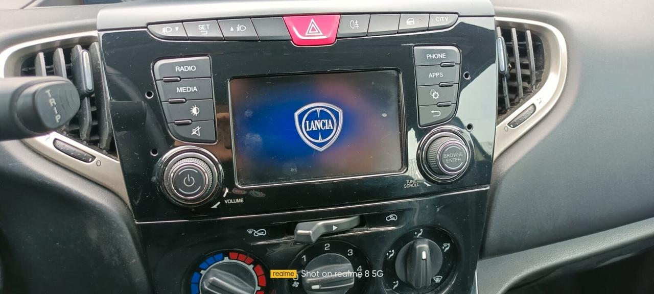 Lancia Ypsilon 1.2 69 CV 5 porte Gold