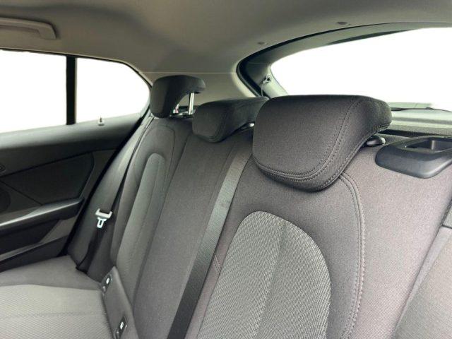 BMW 116 d 5p. Business Advantage