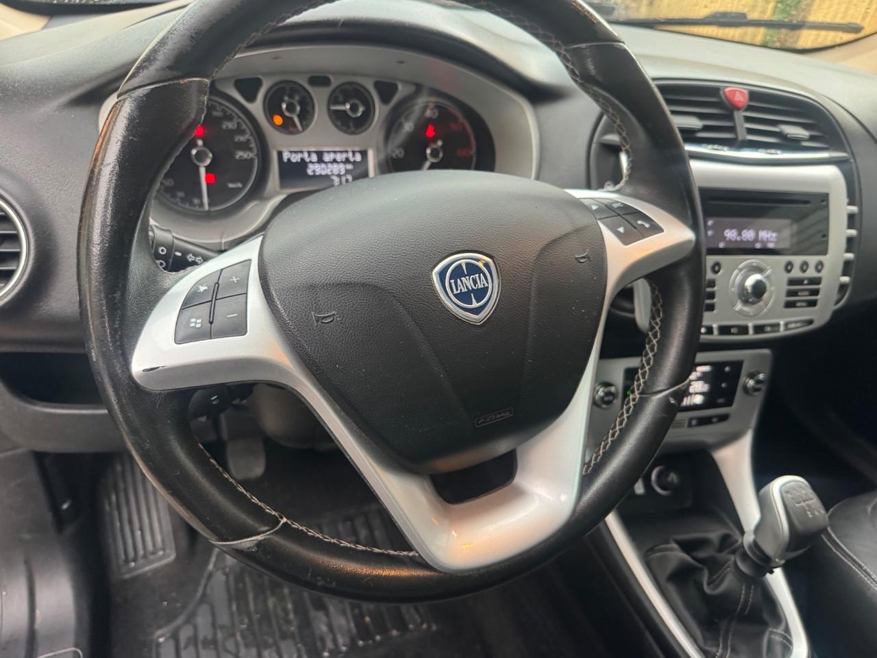 Lancia Delta 1.6 MJT DPF 105 CV Gold