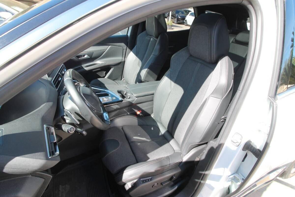 Peugeot 3008 BlueHDi 130 EAT8 GT Line 2020