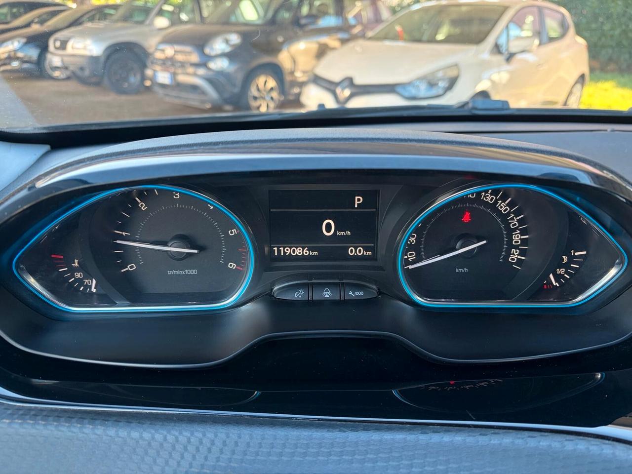 PEUGEOT 2008 1.5 BLUEHDI 120 CV 88 KW ALLURE AUT E