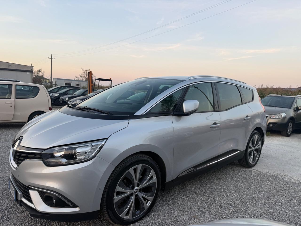 Renault Grand Scenic dCi 130 CV Energy Initiale Paris