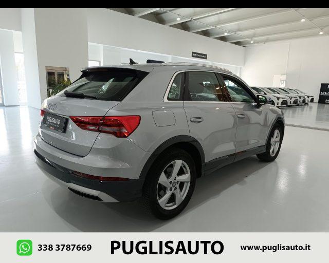 AUDI Q3 35 TDI S tronic Business Advanced