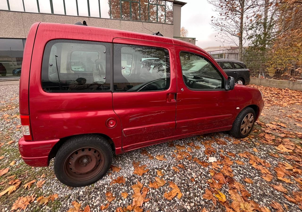 Citroen Berlingo 1.6 16V 5p. Agatha Ruiz de la Prada