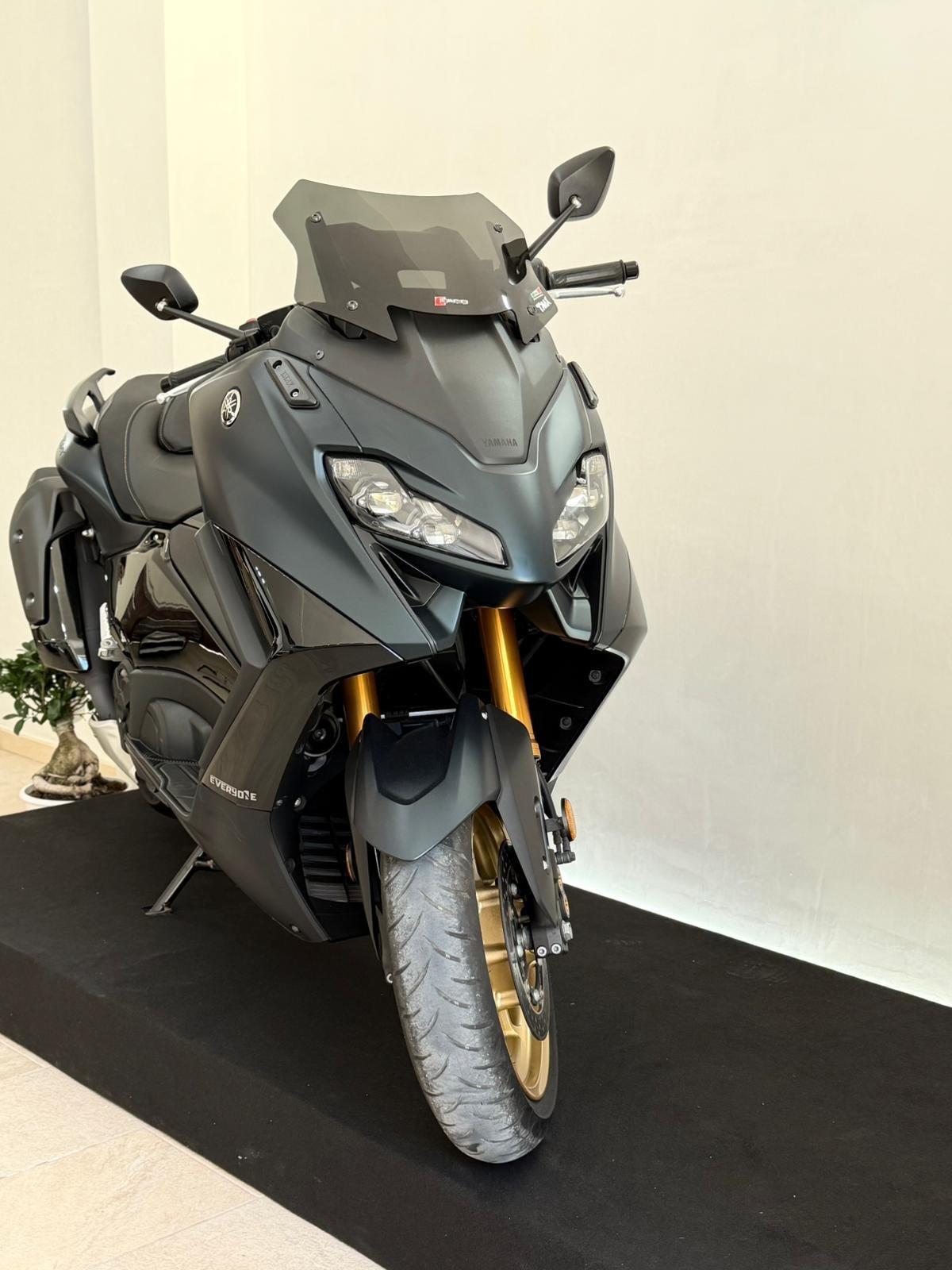 Yamaha T Max 560 tech