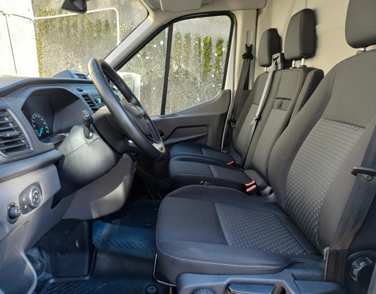 FORD TRANSIT 2.0 TDCI 130cv L2H2 FURGONE