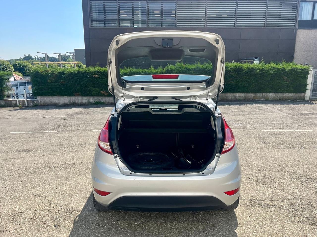 Ford Fiesta 1.4GPL 2014 143.000km perfetta per neopatentati