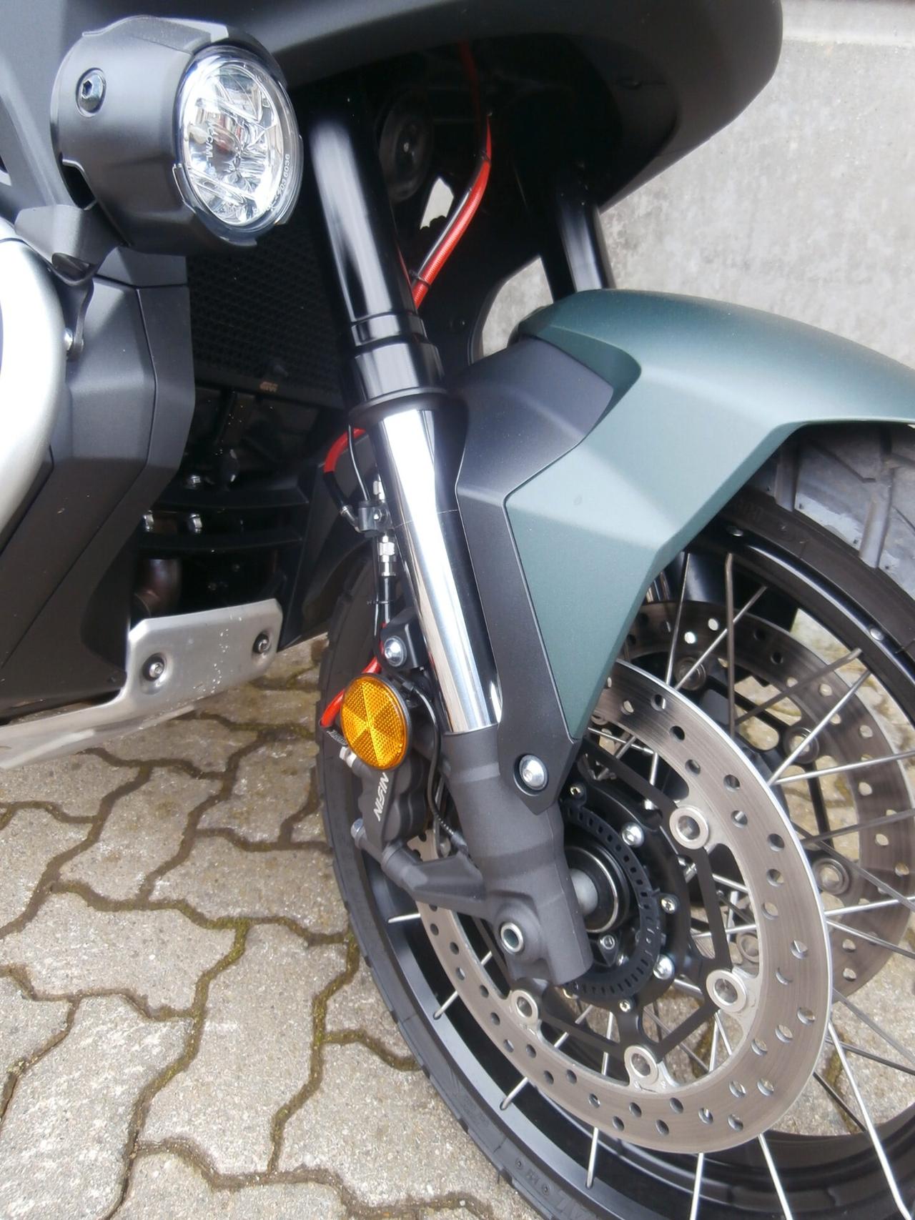 Honda X-ADV 750 (2018 - 20) 2020 passaggio incluso.