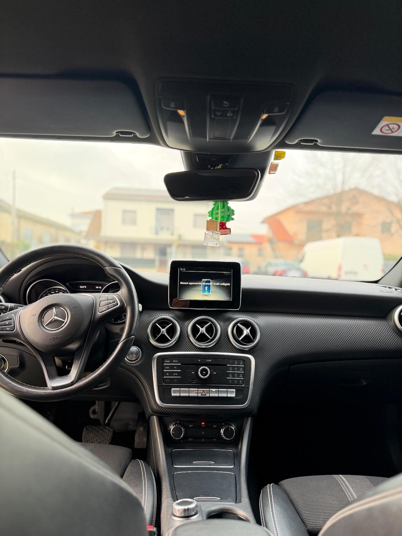 Mercedes-benz A 200 d Automatic Premium