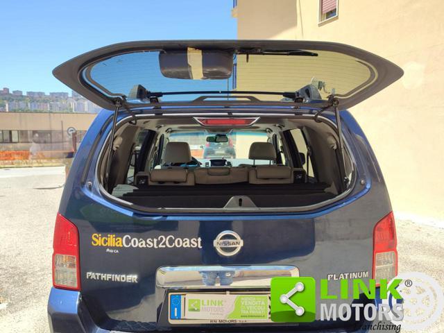 NISSAN Pathfinder 2.5 dCi LE Platinum