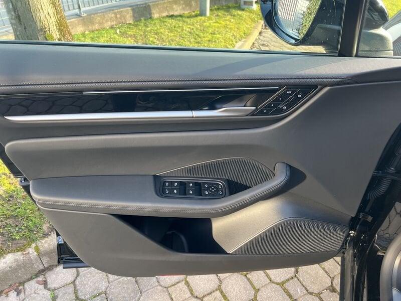 Porsche Macan Macan 4 EV 100 kWh 408 CV