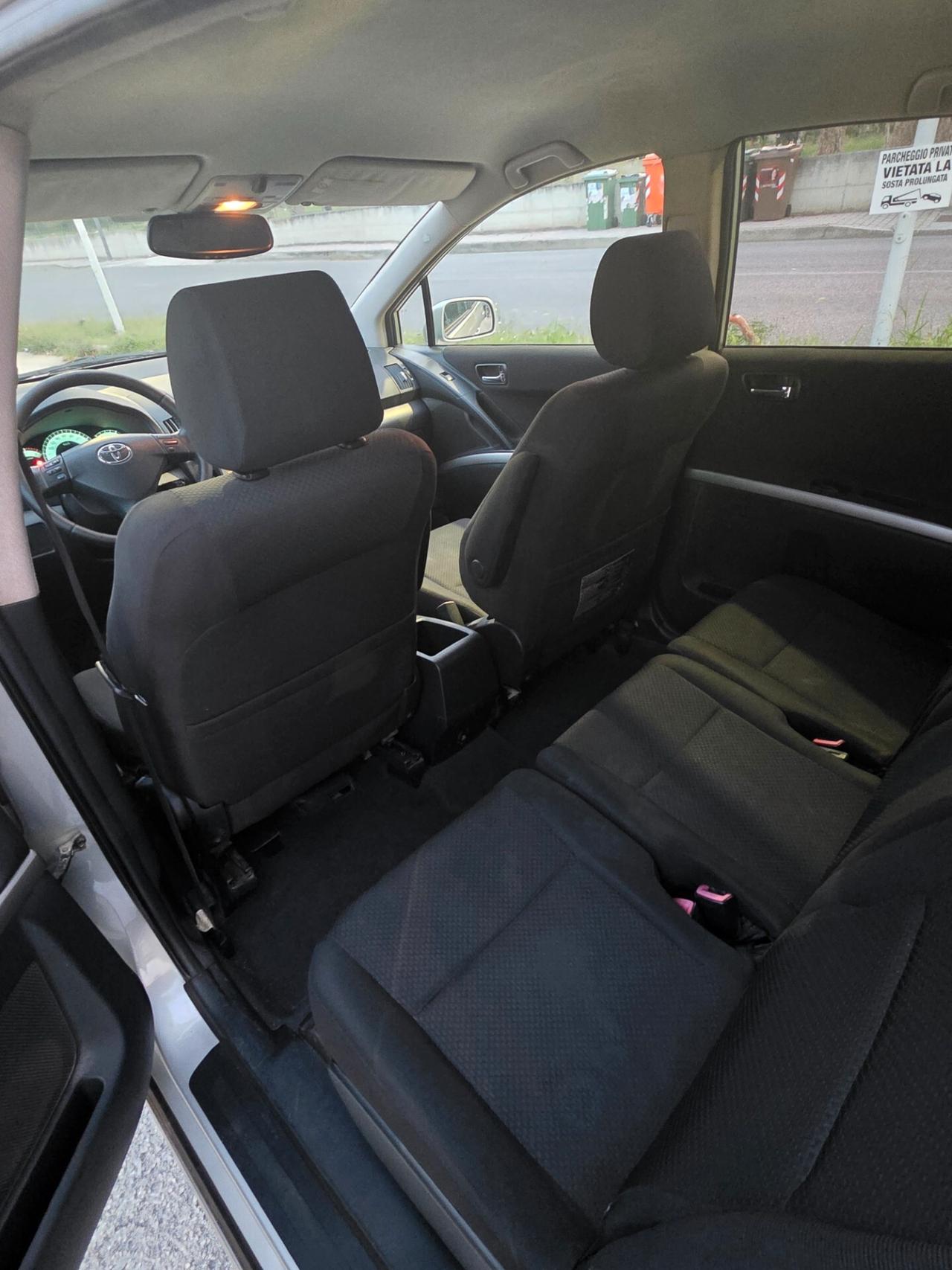 Toyota Corolla Verso 2.2 16V D-4D Sol