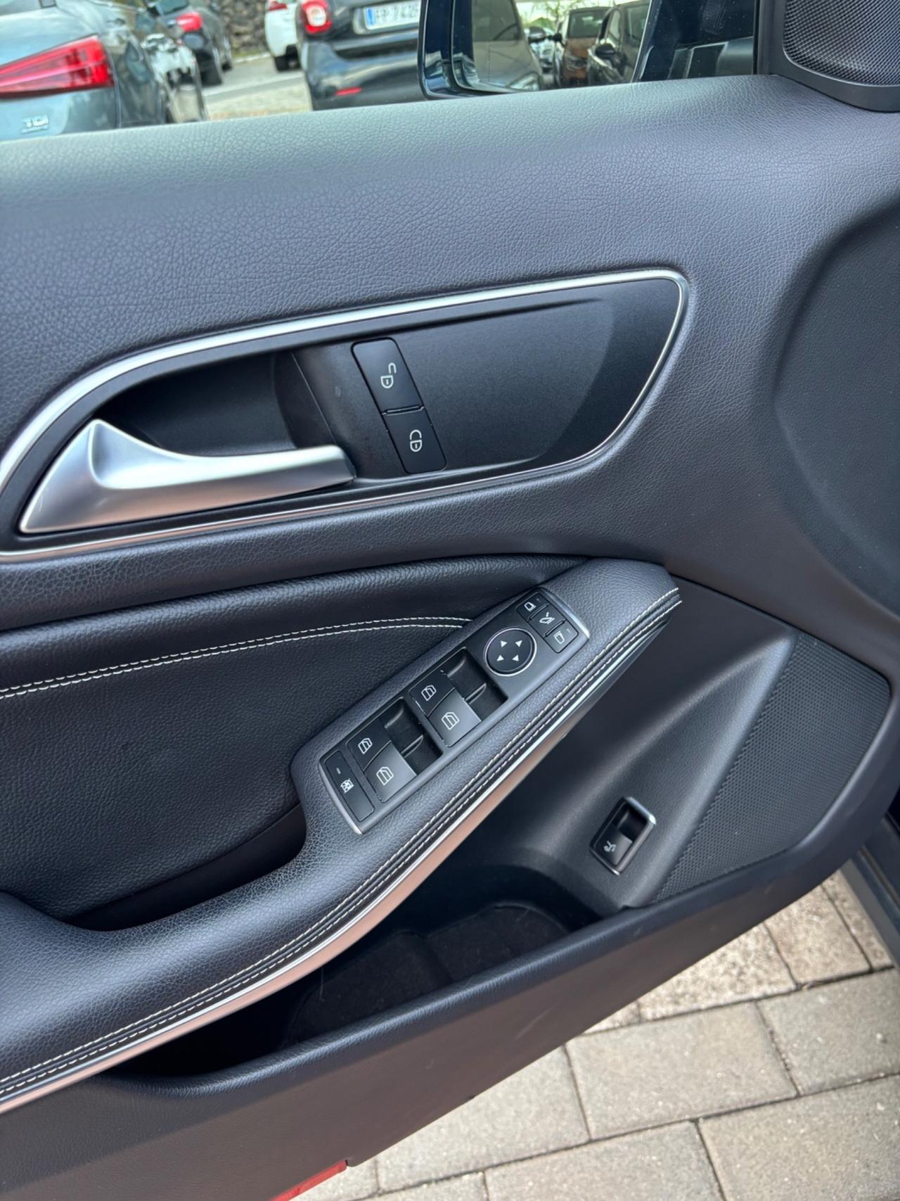Mercedes-benz GLA 200 d Automatic Sport 2019