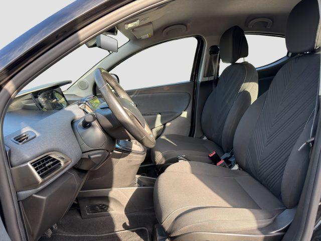 LANCIA Ypsilon Ypsilon 1.0 FireFly 5 porte S&S Hybrid Silver