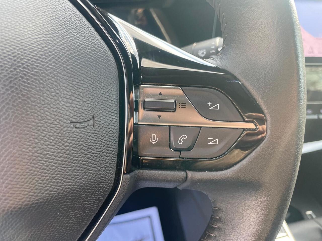 Peugeot 308 BlueHDi 130 S&S SW Allure