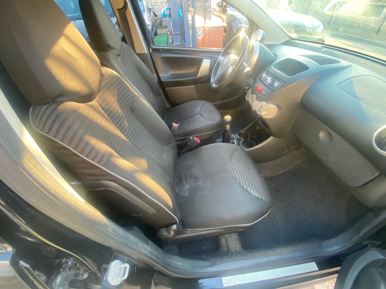 Peugeot 107 1.0 68CV 5p. Urban Move