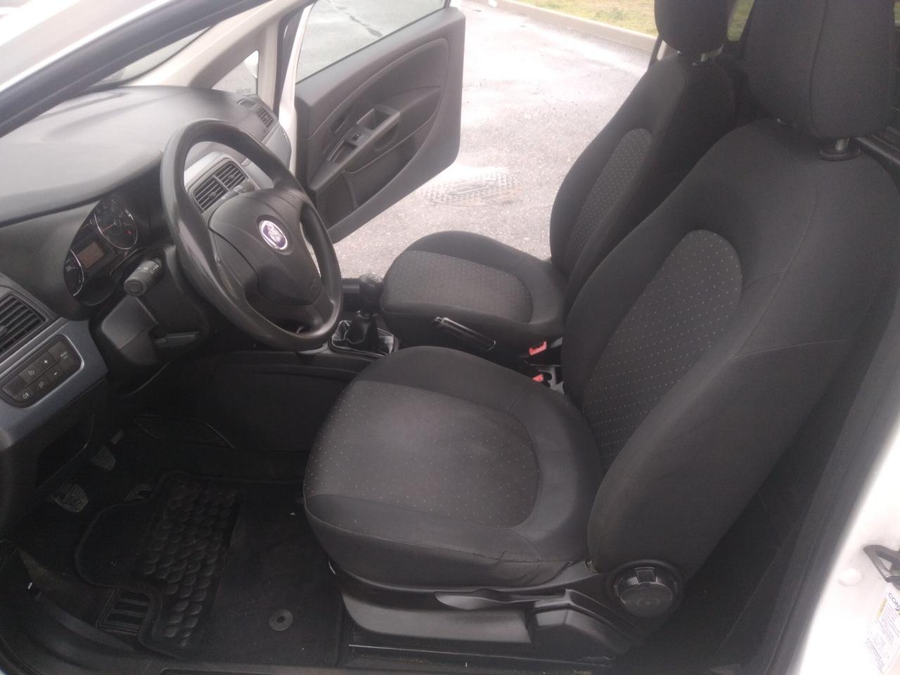 Fiat Grande Punto 1.3 MJT 75 3p.Van Active 2pt x neopatentati