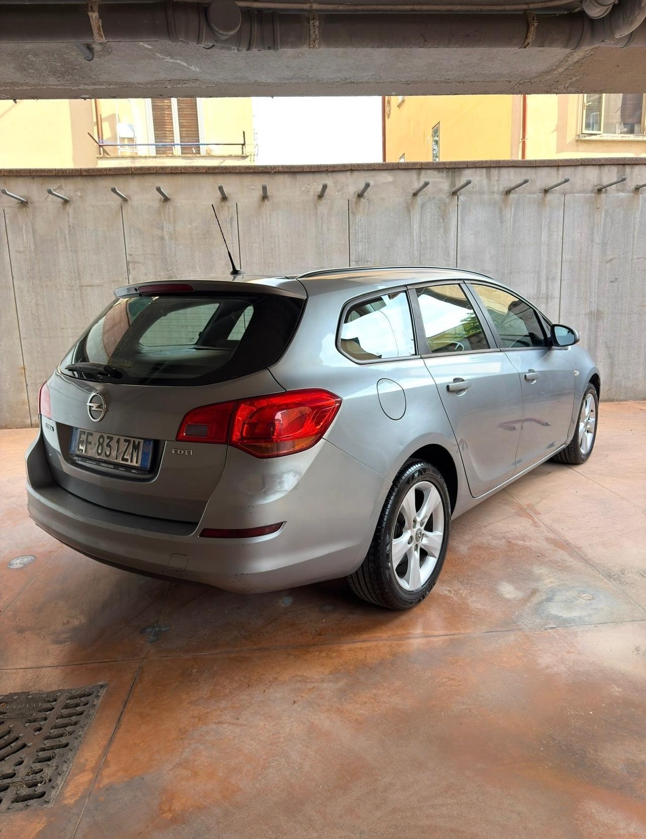 Opel Astra 1.7 CDTI 110CV Sports Tourer Elective