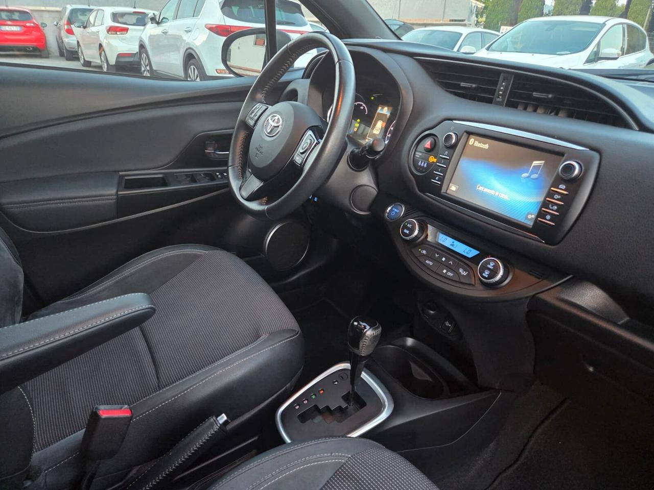 Toyota Yaris 1.5 Hybrid 5 porte Trend "Blue Edition"