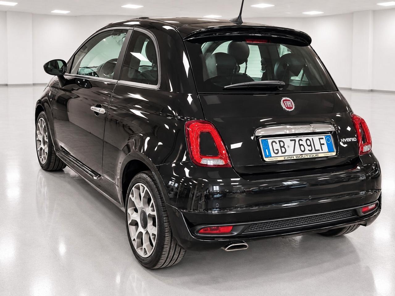 Fiat 500 1.0 Hybrid Rockstar