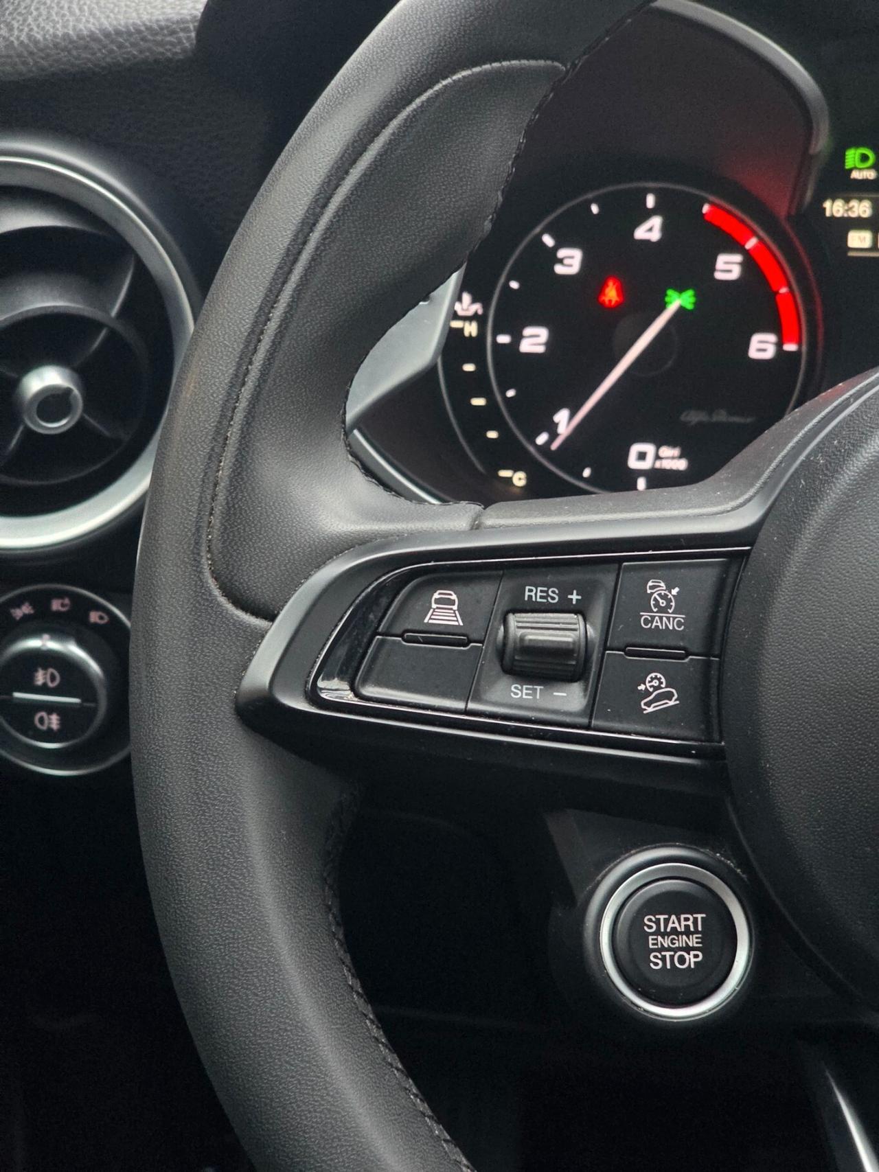 Alfa Romeo Stelvio 2.2 Turbodiesel 190 CV AT8 Q4 Business