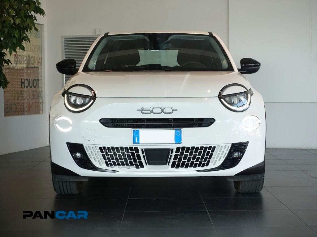 Fiat 600 ICON Hybrid 145 CV DCT MHEV