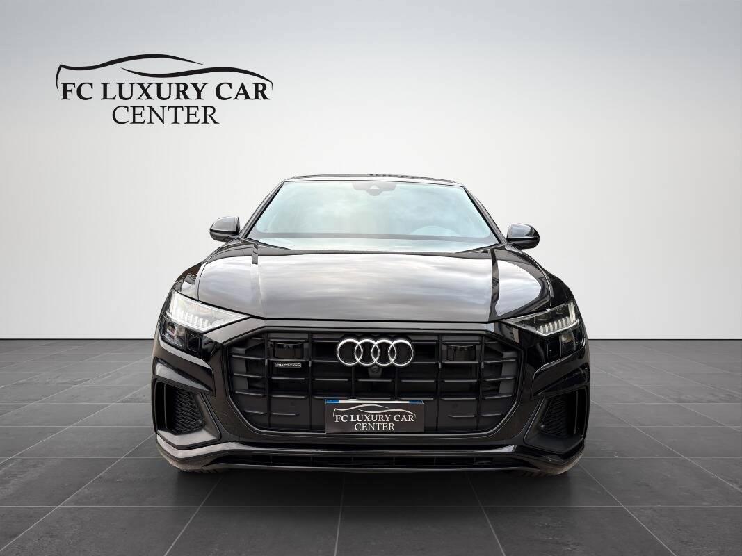 Audi Q8 50 3.0 286CV S LINE PELLE VALCONE TETTO CAMERA 360
