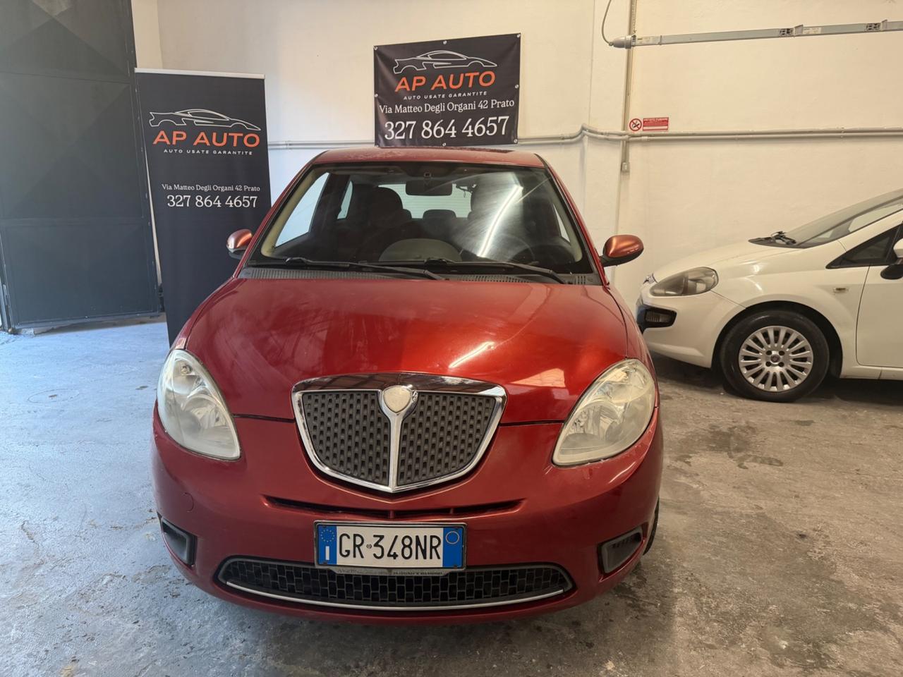 Lancia Ypsilon 1.3 MJT 75 CV Argento